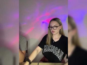 Cris_Mi bongacams stream image