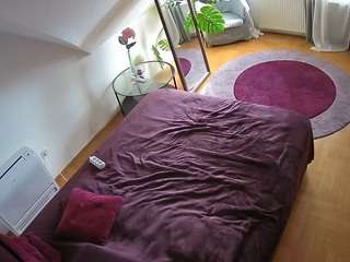 voyeurcam-julmodels-whitebed-4 camsoda stream image, 02.10.2025 03:00