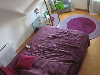 voyeurcam-julmodels-whitebed-4 camsoda stream image, 02.10.2025 03:00