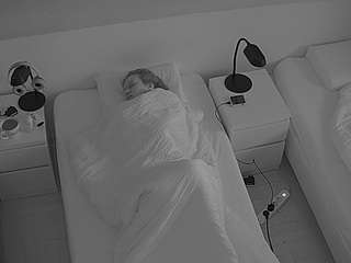 voyeurcam-julmodels-bed-7 camsoda stream image, 02.10.2025 03:00