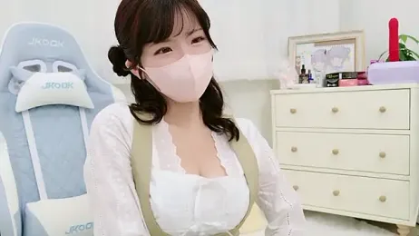 -minami- stripchat stream image, 02.10.2025 12:00