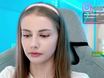 VikkiExtraCheese bongacams stream image