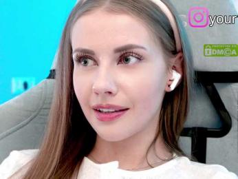 VikkiExtraCheese bongacams stream image