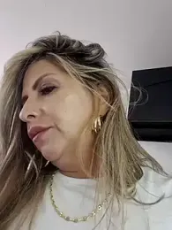 _Abril-Office1 stripchat stream image, 19.02.2025 19:10
