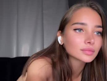 quantum_heart chaturbate stream image, 10.10.2025 09:20