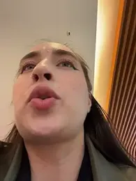 Holly_Play stripchat stream image, 10.10.2025 10:10
