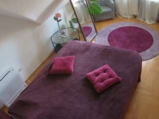 voyeurcam-julmodels-whitebed-4 camsoda stream image, 09.10.2025 18:00