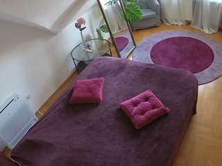 voyeurcam-julmodels-whitebed-4 camsoda stream image, 09.10.2025 18:00