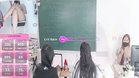 _Math_ stripchat stream image, 18.10.2025 06:30