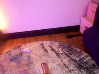 littlee33 chaturbate stream image, 22.10.2025 20:10