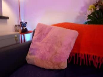 littlee33 chaturbate stream image, 22.10.2025 20:10