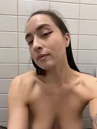 Holly_Play stripchat stream image, 24.10.2025 10:00