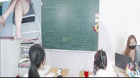 _Math_ stripchat stream image, 29.10.2025 13:40