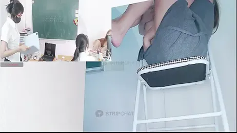 _Math_ stripchat stream image, 29.10.2025 13:40
