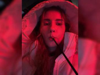 VikkiExtraCheese bongacams stream image