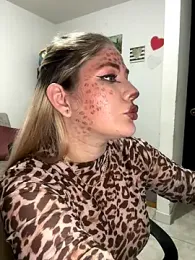 Celestedubois stripchat stream image, 31.10.2025 22:40