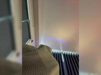 LittleDelora bongacams stream image