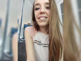 A_R_T_A bongacams stream image, 08.11.2025 07:00