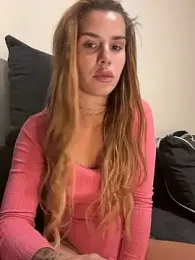 EmiliaCatalina stripchat stream image