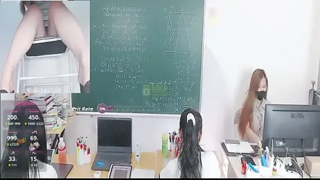 _Math_ stripchat stream image, 09.11.2025 03:50