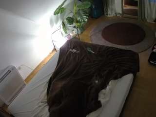 voyeurcam-julmodels-whitebed-4 camsoda stream image, 11.11.2025 07:00