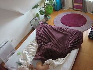 voyeurcam-julmodels-whitebed-4 camsoda stream image, 11.11.2025 07:00