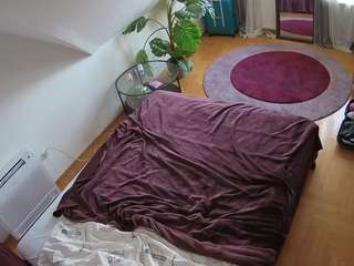 voyeurcam-julmodels-whitebed-4 camsoda stream image, 11.11.2025 07:00