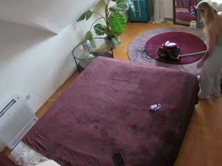 voyeurcam-julmodels-whitebed-4 camsoda stream image, 11.11.2025 07:00