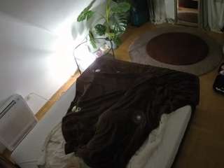voyeurcam-julmodels-whitebed-4 camsoda stream image, 11.11.2025 07:00