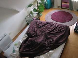 voyeurcam-julmodels-whitebed-4 camsoda stream image, 11.11.2025 07:00