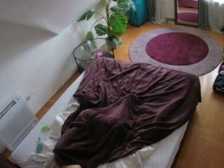 voyeurcam-julmodels-whitebed-4 camsoda stream image, 11.11.2025 07:00