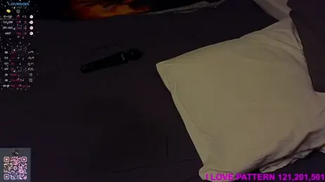 Hollara_Bangg stripchat stream image, 17.11.2025 04:20