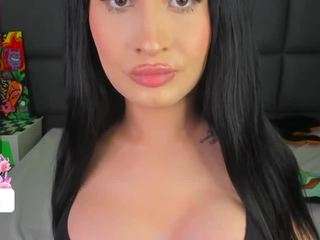 vaiin-sexual camsoda stream image