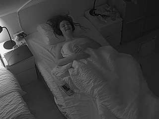 voyeurcam-julmodels-bed-7 camsoda stream image, 23.02.2025 13:00