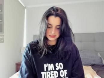 yourfreakygirl chaturbate stream image