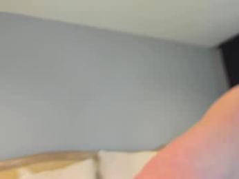 eatmygingersnapps chaturbate stream image