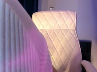 akura011 camsoda stream image