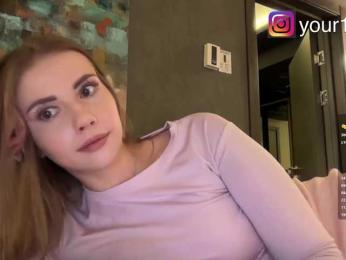 VikkiExtraCheese bongacams stream image