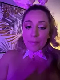 miamellycious stripchat stream image