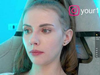 VikkiExtraCheese bongacams stream image