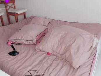 lili_and_niki chaturbate stream image