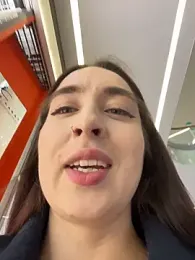 Holly_Play stripchat stream image, 15.12.2025 12:00