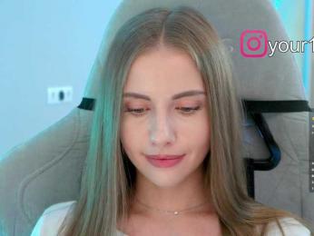 VikkiExtraCheese bongacams stream image