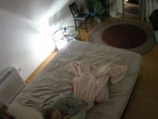 voyeurcam-julmodels-whitebed-4 camsoda stream image, 13.12.2025 15:00