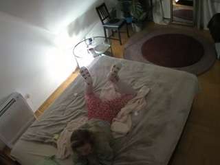 voyeurcam-julmodels-whitebed-4 camsoda stream image, 13.12.2025 15:00