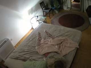 voyeurcam-julmodels-whitebed-4 camsoda stream image, 13.12.2025 15:00