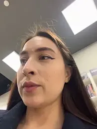 Holly_Play stripchat stream image, 21.12.2025 16:10
