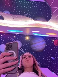 Sweet___Emily stripchat stream image, 22.12.2025 12:00