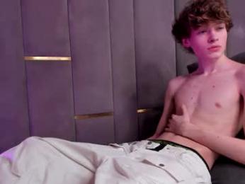 curlytwinkboy chaturbate stream image, 25.12.2025 20:30