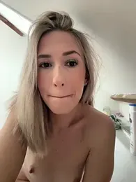 lola_tentatiion stripchat stream image, 27.12.2025 08:10